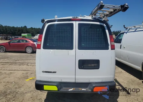 2017 Chevrolet Express G2500 из США, поврежденный, VIN 1GCWGAFF2H1274698